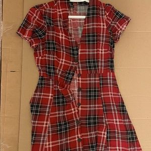 Plaid mini dress with buttons